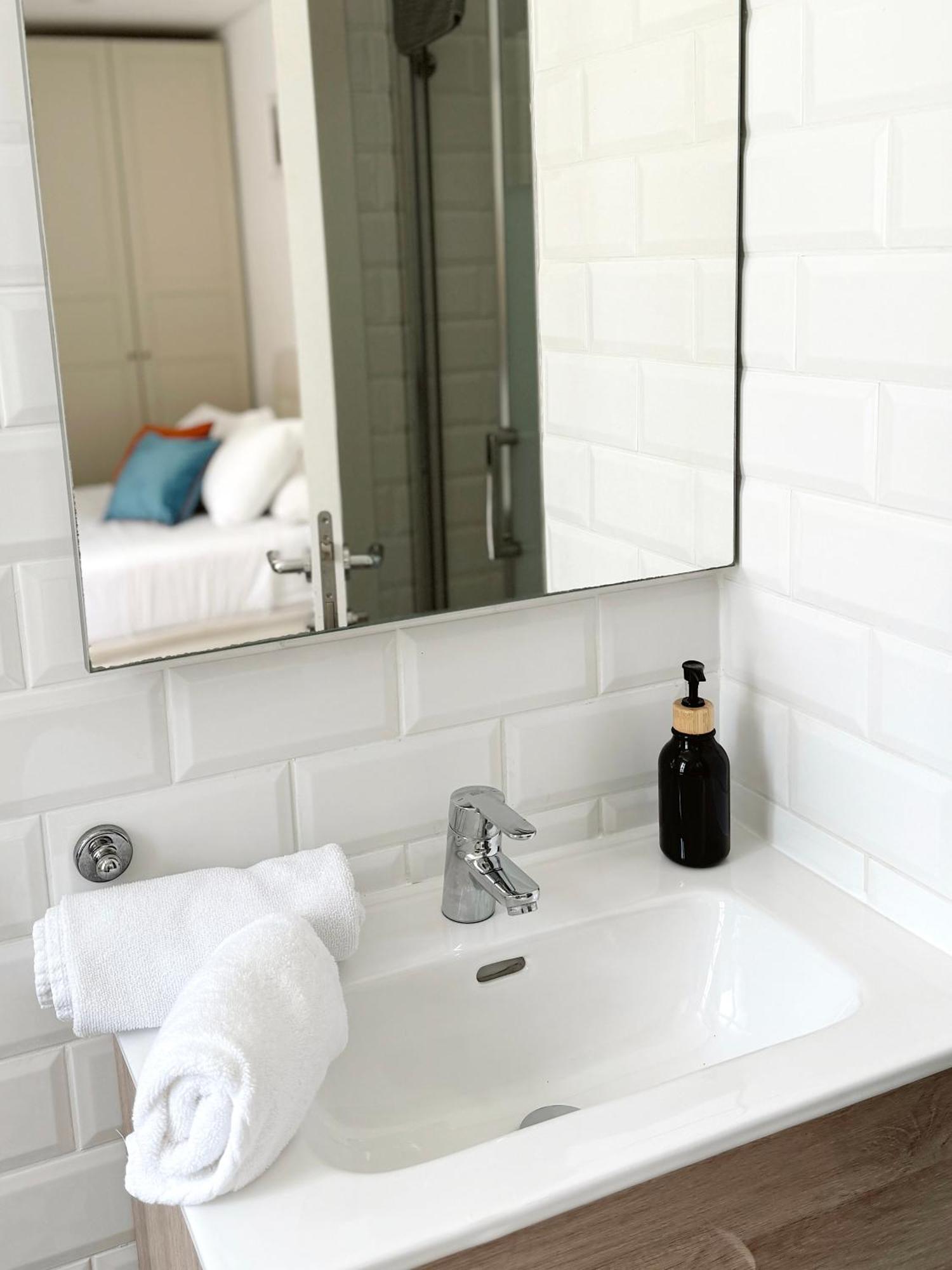 Master Penthouse Double Room Ensuite With Private Terrace - Grand Central House Gibilterra Esterno foto